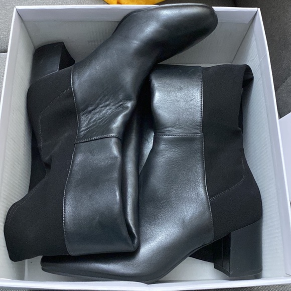 NWOB Stuart weitzman knee high Leather Boot - Picture 6 of 8